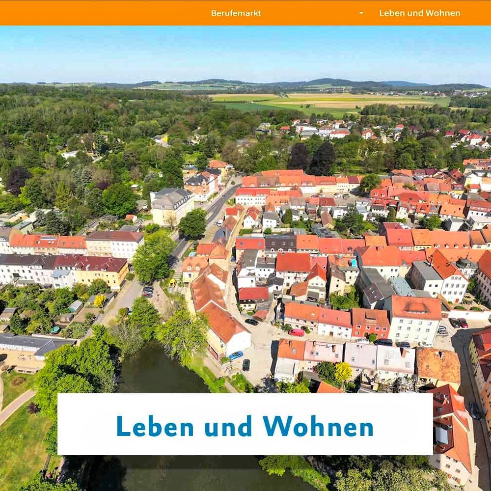 Geierswalder See mit schwimmenden Häusern